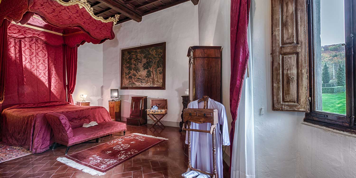 Camere in stile rinascimentale di Villa Campestri Olive Oil Resort