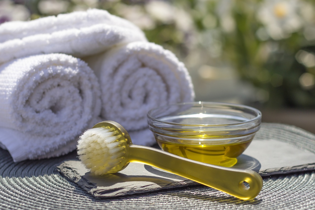True Ayurvedic massage with extra virgin olive oil from Villa Campestri Olive Oil Resort