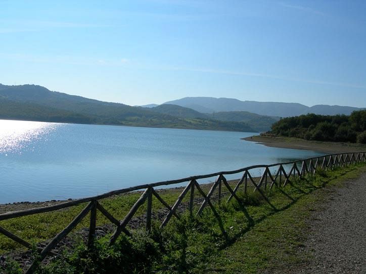 I laghi per la pesca sportiva nel Mugello con Villa Campestri Olive Oil Resort
